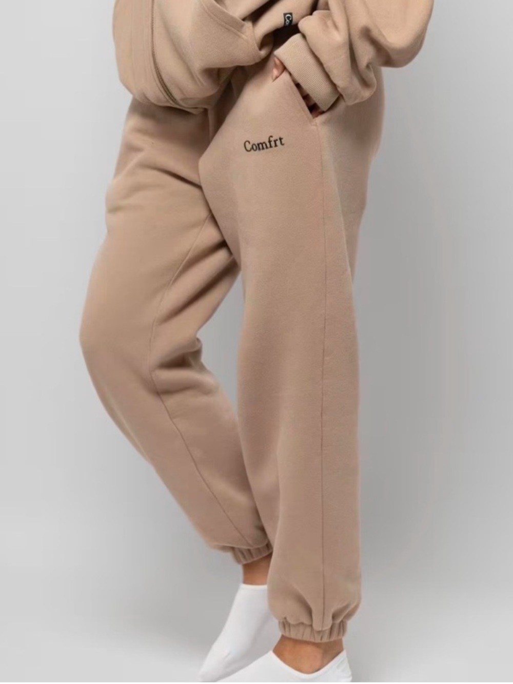 Unisex COMFRT Cloud Sweatpants Latte Size M